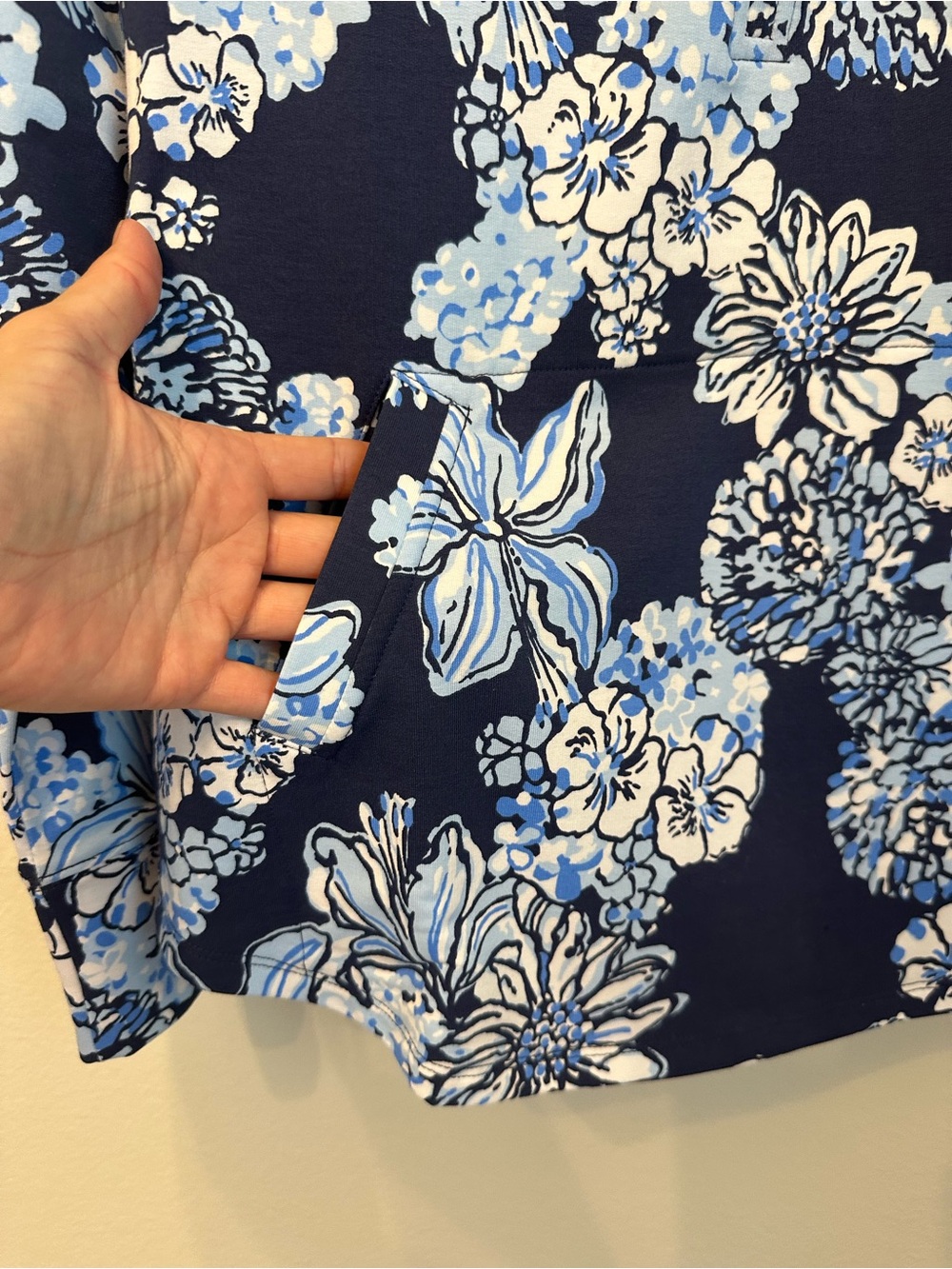 Lilly Pulitzer Skipper Popover Bouquet All Day Low Tide Navy Floral Half-Zip NWT - Picture 8 of 10